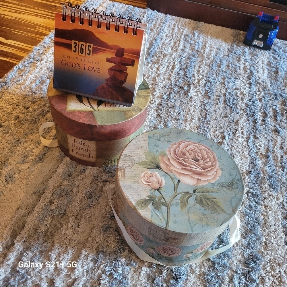 2-round boxes and God's Love calendar
